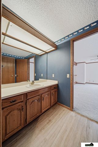 8309 Carriage Hill Court, Lincoln, NE 68510