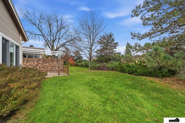 8309 Carriage Hill Court, Lincoln, NE 68510