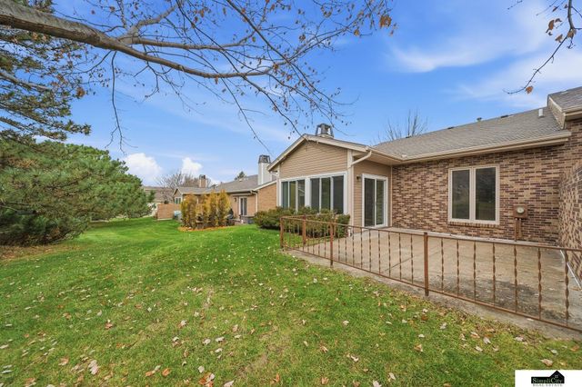 8309 Carriage Hill Court, Lincoln, NE 68510