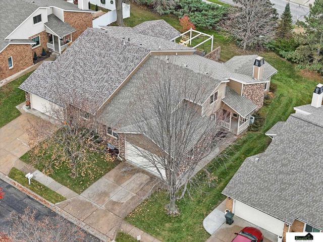 8309 Carriage Hill Court, Lincoln, NE 68510