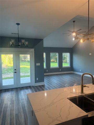 1755 Amelia, Beaumont, TX 77707