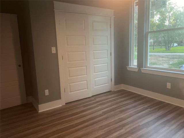1755 Amelia, Beaumont, TX 77707