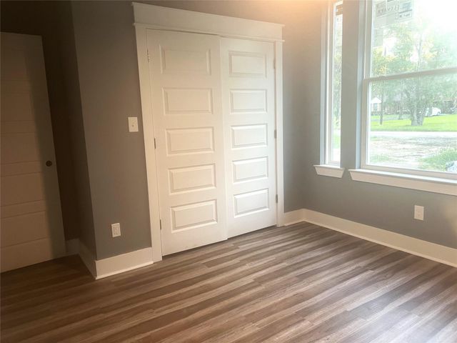 1755 Amelia, Beaumont, TX 77707