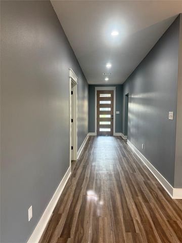1755 Amelia, Beaumont, TX 77707
