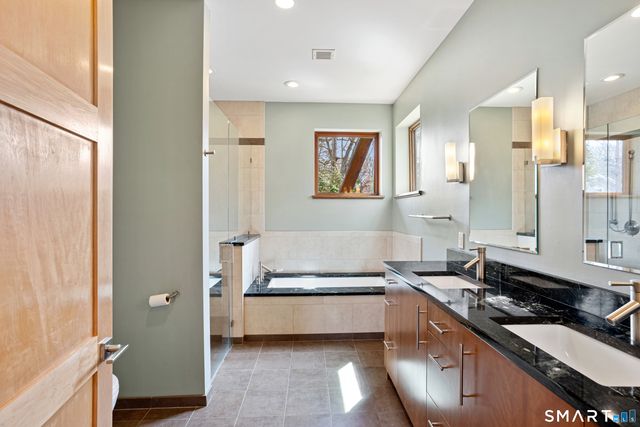 152 Lakeside Drive, Lebanon, CT 06249