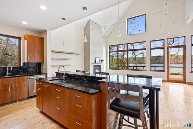 152 Lakeside Drive, Lebanon, CT 06249