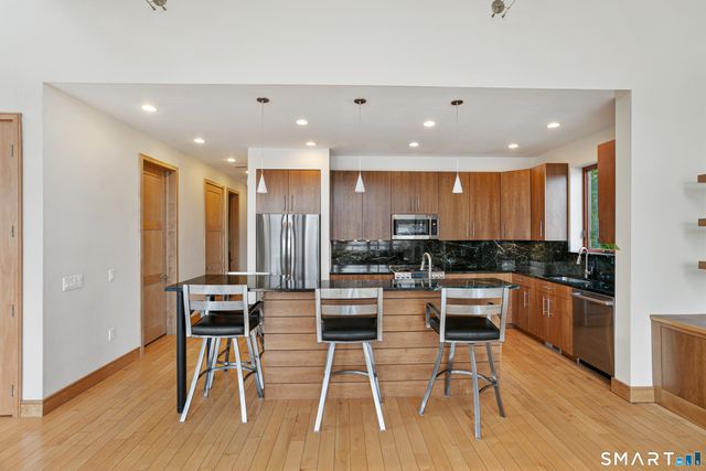 152 Lakeside Drive, Lebanon, CT 06249