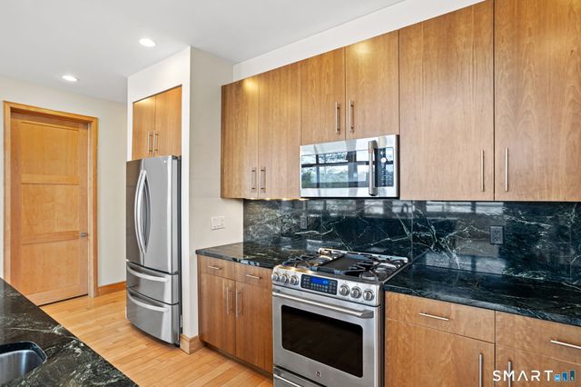 152 Lakeside Drive, Lebanon, CT 06249