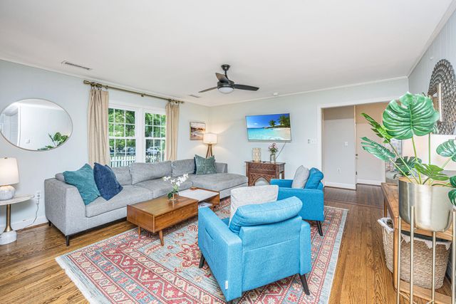 1128 Carter Avenue, Mount Pleasant, SC 29464
