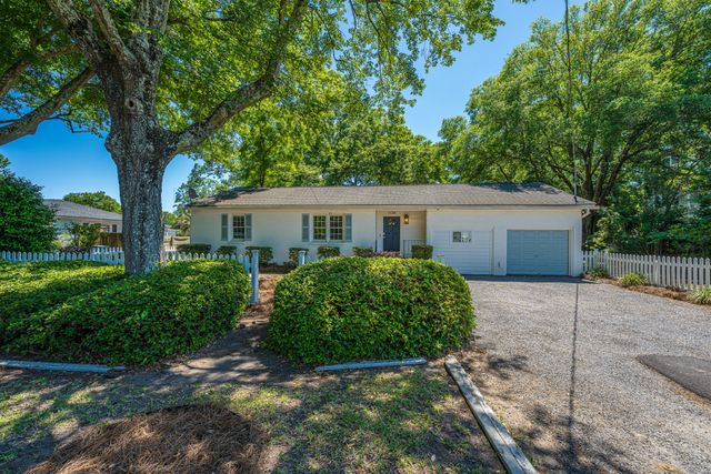 1128 Carter Avenue, Mount Pleasant, SC 29464
