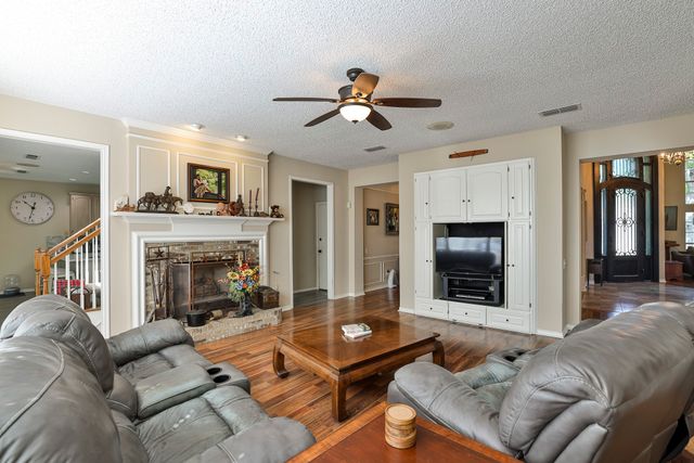 7129 Aspen Wood Trail, Fort Worth, TX 76132