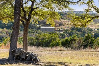 810-2 Kothmann RD, Dripping Springs, TX 78620