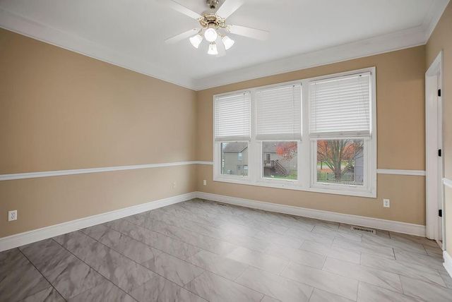 811 Stratford Drive, Raymore, MO 64083