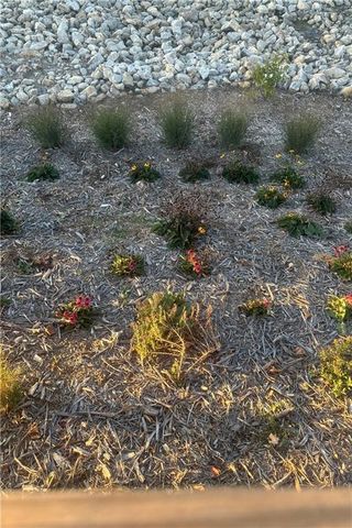 811 Stratford Drive, Raymore, MO 64083