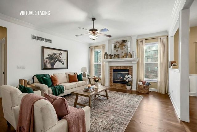 811 Stratford Drive, Raymore, MO 64083