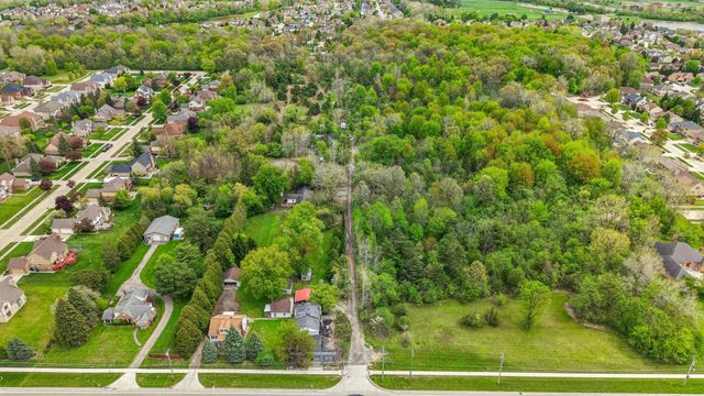2071 Beyer Lane, Sterling Heights, MI 48314