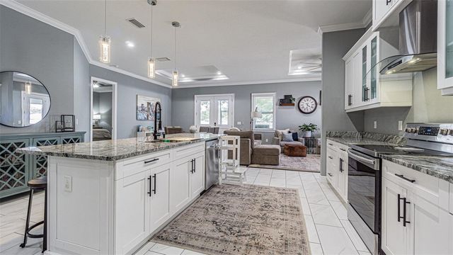 3408 W DEWEY STREET, Tampa, FL 33607