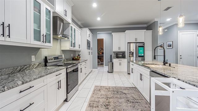 3408 W DEWEY STREET, Tampa, FL 33607