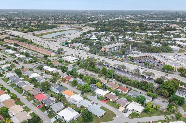 4714 NW 50th Ct, Tamarac, FL 33319