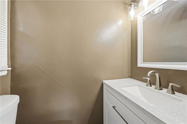 10504 Corrington Avenue, Kansas City, MO 64134