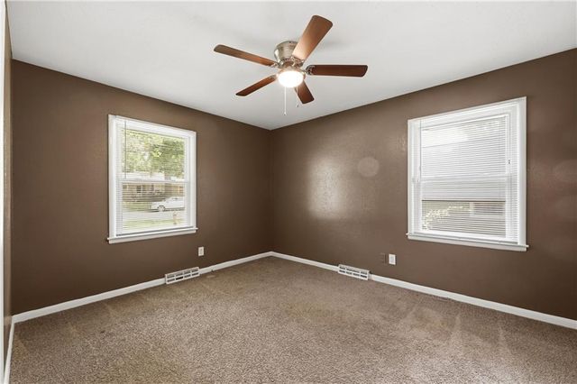 10504 Corrington Avenue, Kansas City, MO 64134