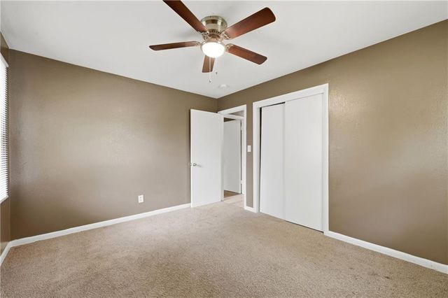 10504 Corrington Avenue, Kansas City, MO 64134