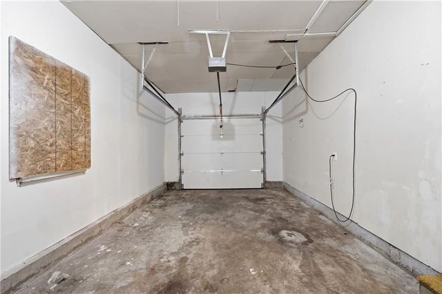 10504 Corrington Avenue, Kansas City, MO 64134