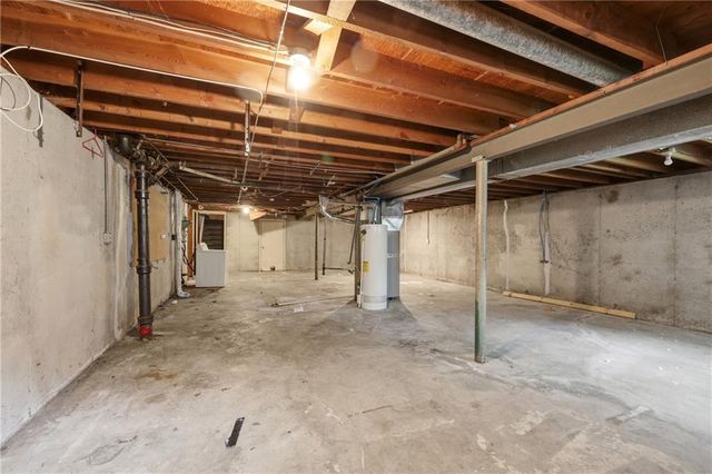 10504 Corrington Avenue, Kansas City, MO 64134