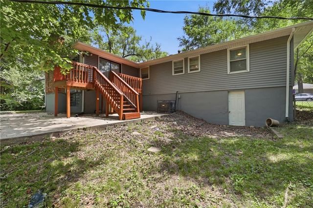 10504 Corrington Avenue, Kansas City, MO 64134