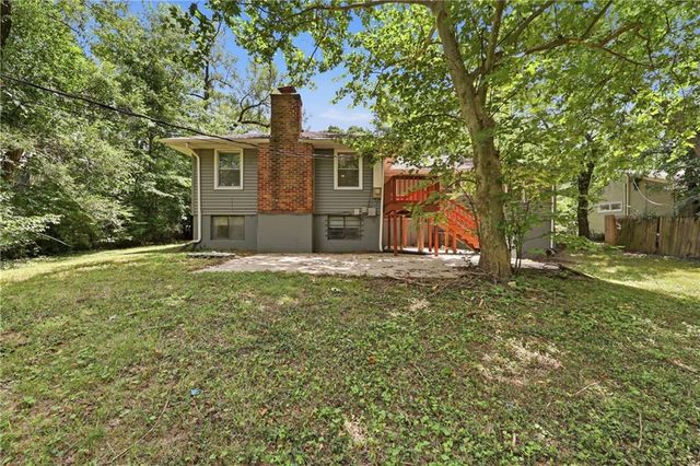 10504 Corrington Avenue, Kansas City, MO 64134