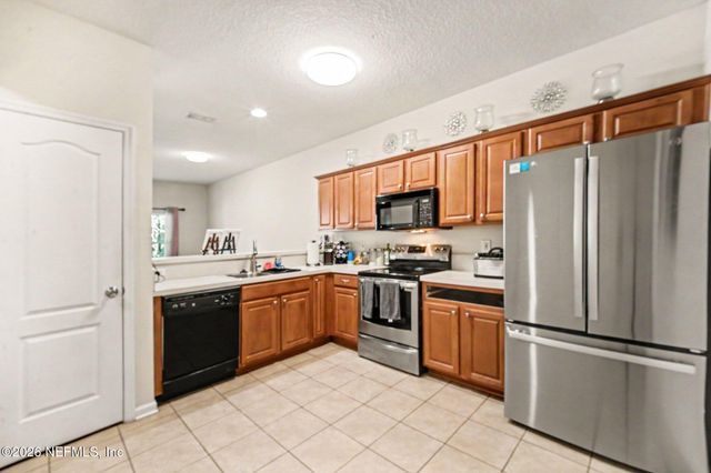 1607 BISCAYNE BAY Drive, Jacksonville, FL 32218