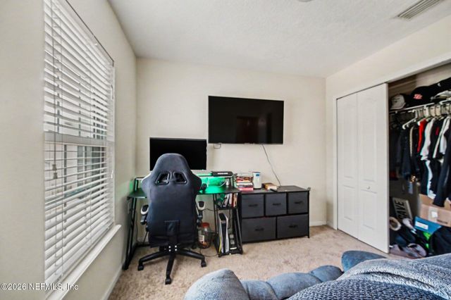 1607 BISCAYNE BAY Drive, Jacksonville, FL 32218