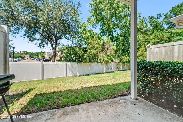 1607 BISCAYNE BAY Drive, Jacksonville, FL 32218