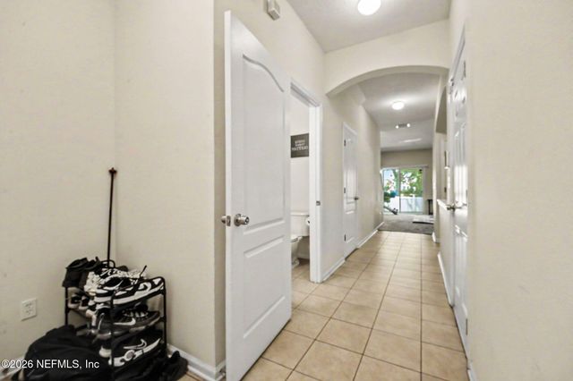 1607 BISCAYNE BAY Drive, Jacksonville, FL 32218