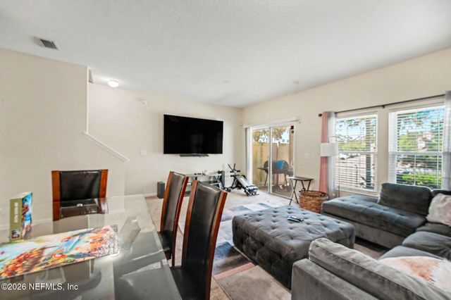 1607 BISCAYNE BAY Drive, Jacksonville, FL 32218