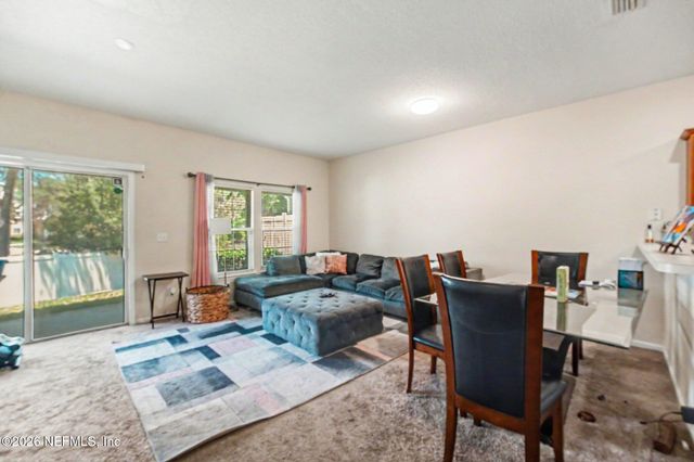 1607 BISCAYNE BAY Drive, Jacksonville, FL 32218