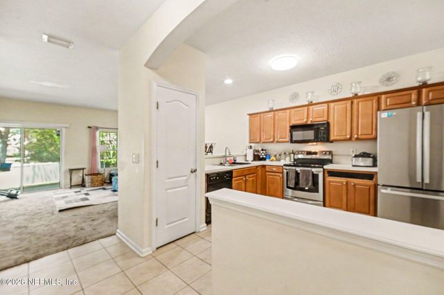 1607 BISCAYNE BAY Drive, Jacksonville, FL 32218