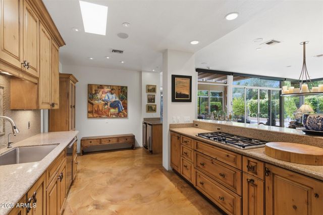 5652 N SCOTTSDALE Road, Paradise Valley, AZ 85253