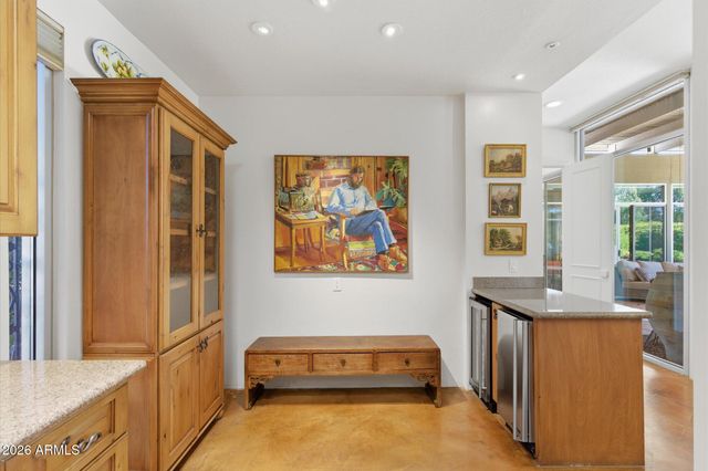 5652 N SCOTTSDALE Road, Paradise Valley, AZ 85253