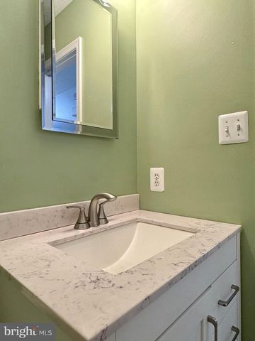 7124 JULIETTE LOW LN, Hughesville, MD 20637