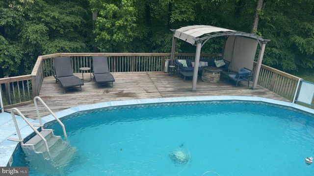 7124 JULIETTE LOW LN, Hughesville, MD 20637