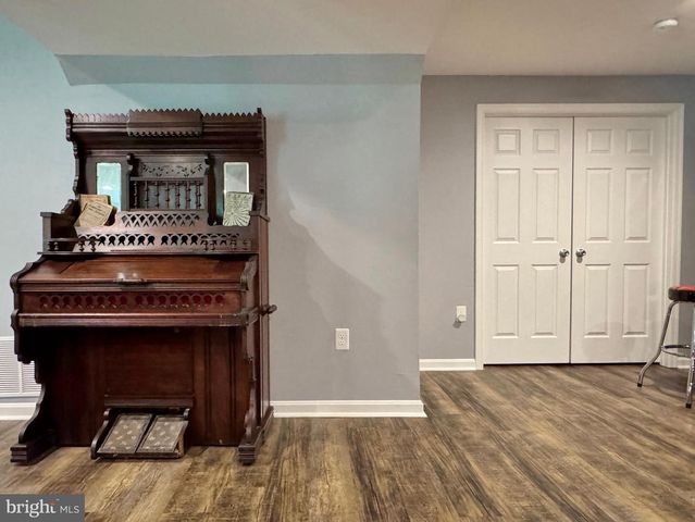 7124 JULIETTE LOW LN, Hughesville, MD 20637