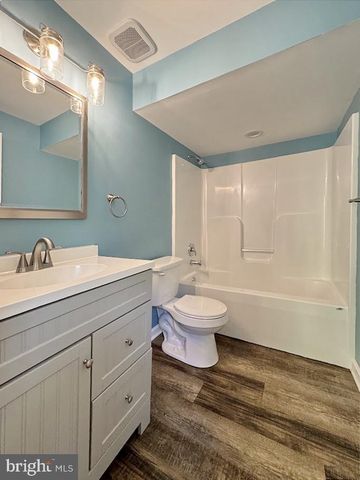 7124 JULIETTE LOW LN, Hughesville, MD 20637