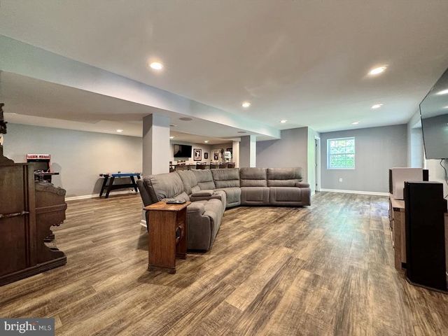 7124 JULIETTE LOW LN, Hughesville, MD 20637