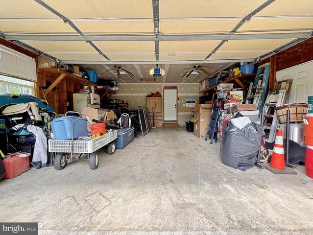 7124 JULIETTE LOW LN, Hughesville, MD 20637