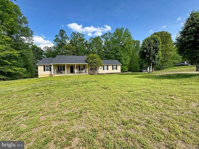 7124 JULIETTE LOW LN, Hughesville, MD 20637