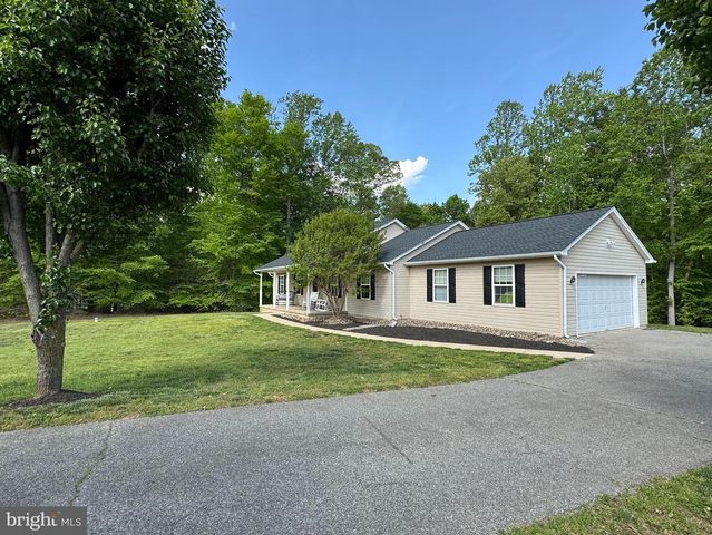 7124 JULIETTE LOW LN, Hughesville, MD 20637