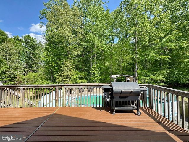 7124 JULIETTE LOW LN, Hughesville, MD 20637