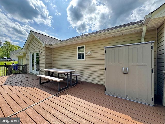 7124 JULIETTE LOW LN, Hughesville, MD 20637