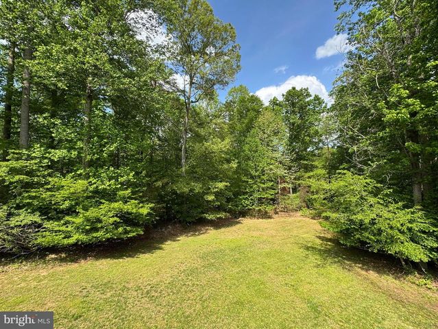 7124 JULIETTE LOW LN, Hughesville, MD 20637